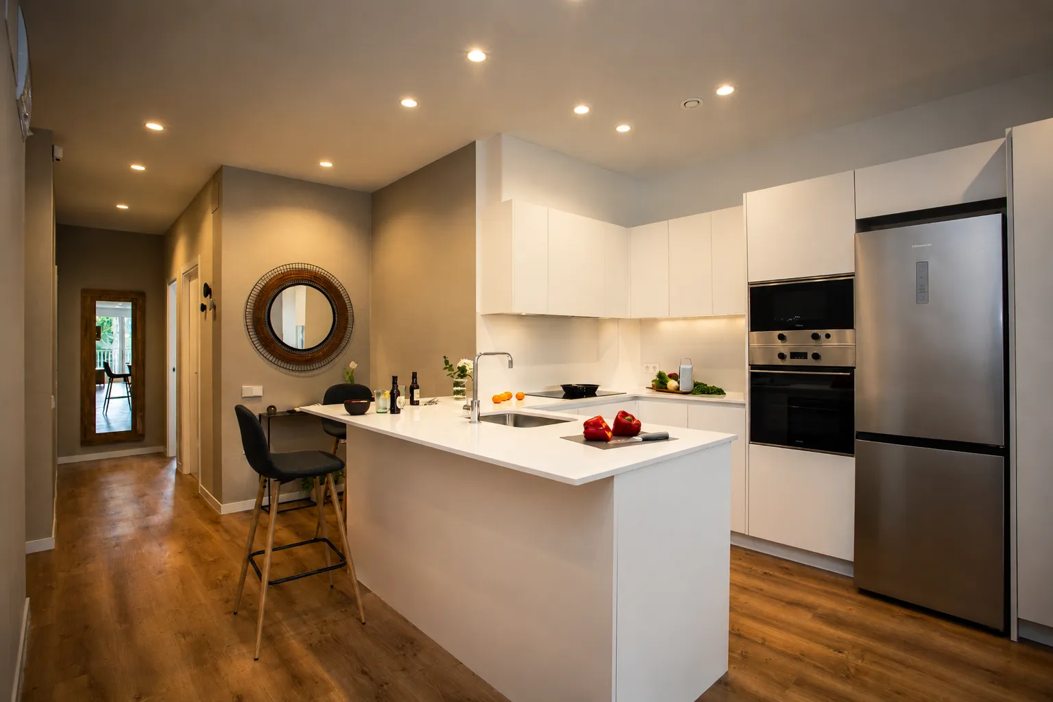 Fully equipped kitchen in a DLS Suites apartment in Ruzafa, Valencia